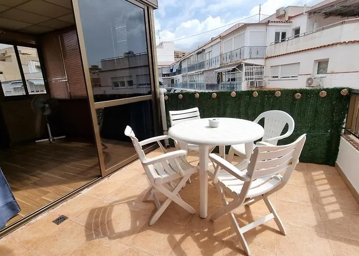 Atico Con Terraza Y 2 En Casco Antiguo *